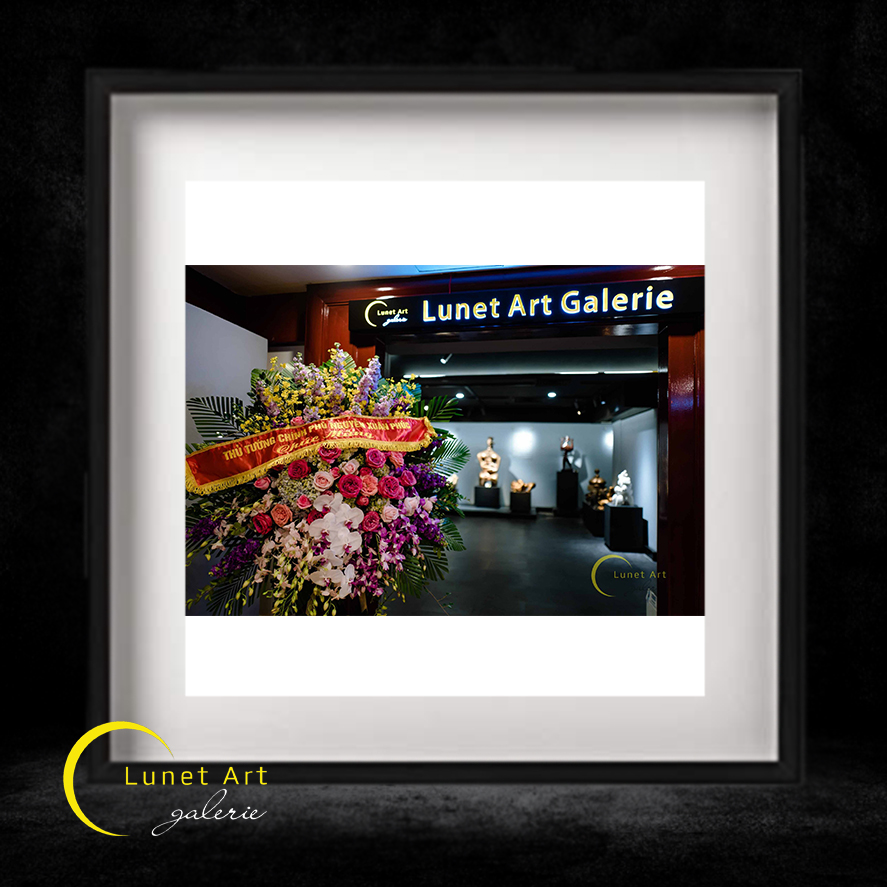 Lời cảm ơn Thủ tướng Nguyễn Xuân Phúc đã gửi lẵng hoa chúc mừng triển lãm tại Lunet Art Galerie