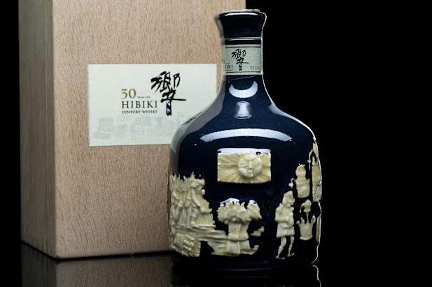 RƯỢU WHISKY NHẬT BẢN QUÝ HIẾM CÓ THỂ LÀ CỦA BẠN VỚI GIÁ 100.000 ĐÔ LA